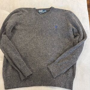 Ralph Lauren 100% lambs wool v neck sweater